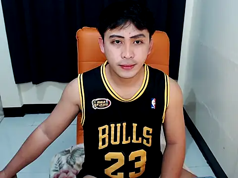 Snapshot of princeJayX chatting on November 7, 4:23 am princeJayX online show from November 7, 4:23 am