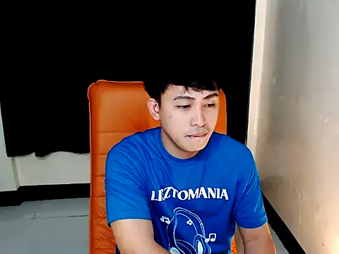 Snapshot of princeJayX chatting on November 12, 4:57 am princeJayX online show from November 12, 4:57 am