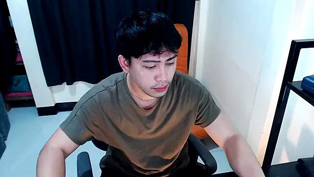 Snapshot of princeJayX chatting on December 1, 12:15 am princeJayX online show from December 1, 12:15 am