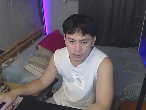 princeJayX online show from May 11, 12:05 am