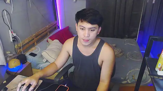 princeJayX online show from May 12, 12:08 am