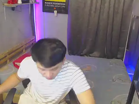 princeJayX online show from May 15, 12:06 am