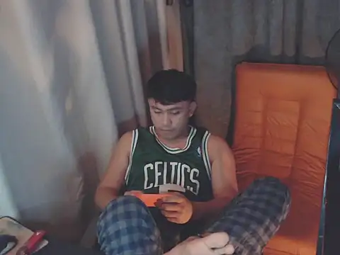 princeJayX online show from May 19, 1:56 am