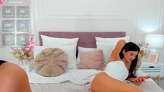 JasmiLyn online show from January 31, 7:11 pm