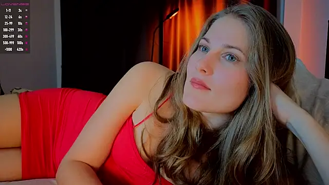 Snapshot of kissyoukiss chatting on October 8, 6:38 pm kissyoukiss online show from October 8, 6:38 pm