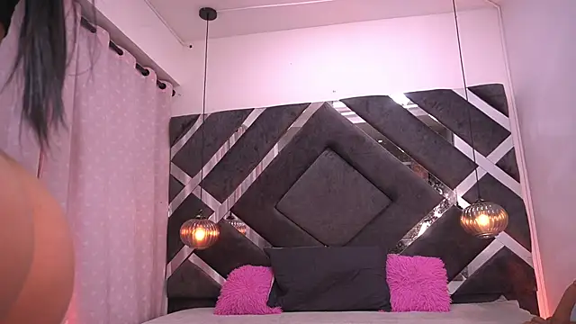 Snapshot of violeta_aroca chatting on January 21, 3:04 am violeta aroca online show from January 21, 3:04 am
