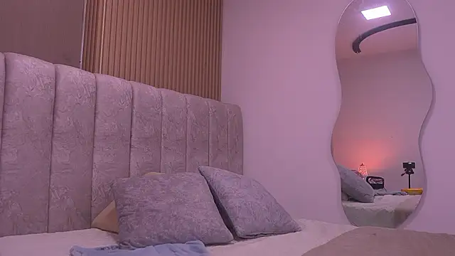 violeta aroca online show from March 12, 3:12 am