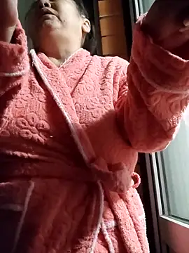 Zulfiya Bruce online show from December 16, 7:52 pm