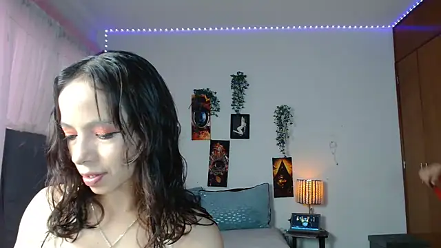 Snapshot of 3littleschoolteens chatting on September 12, 6:08 pm 3littleschoolteens online show from September 12, 6:08 pm