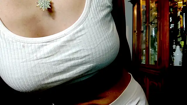 Snapshot of 3littleschoolteens chatting on September 26, 5:33 am 3littleschoolteens online show from September 26, 5:33 am