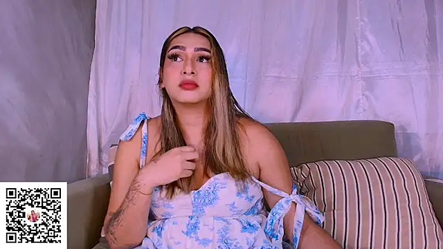 ISABELLASSMITH online show from October 4, 9:40 am