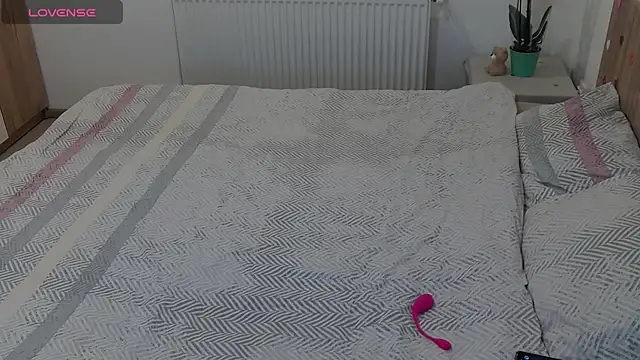 Snapshot of fayette_ chatting on October 8, 4:37 pm fayette online show from October 8, 4:37 pm