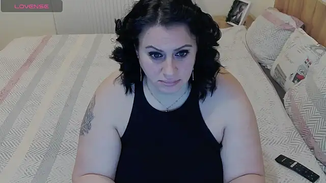 Snapshot of fayette_ chatting on February 7, 6:44 pm fayette online show from February 7, 6:44 pm