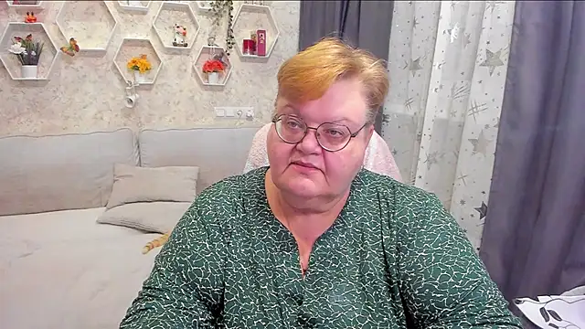  big love  online show from March 29, 8:09 pm