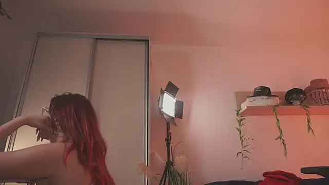 Amaliamour online show from March 18, 7:19 am