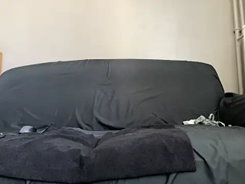 BruceIsHorny  online show from April 3, 2:59 pm