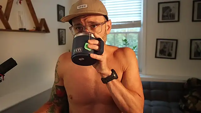 BradBronton online show from July 23, 11:52 am