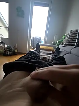 Snapshot of lovebbwgirly chatting on February 14, 7:38 am lovebbwgirly online show from February 14, 7:38 am