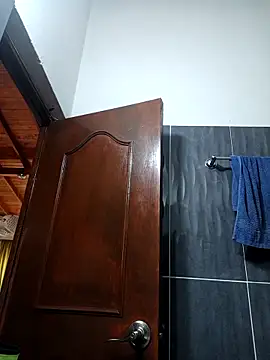 LunaZambrano online show from September 24, 4:43 pm