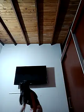 LunaZambrano online show from November 4, 1:10 pm