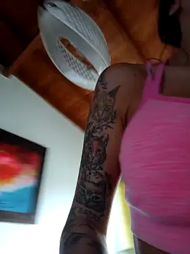 LunaZambrano online show from February 9, 1:26 pm