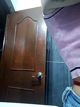 LunaZambrano online show from February 10, 3:21 am