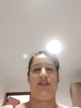 Snapshot of keilymadam chatting on May 14, 1:18 pm keilymadam online show from May 14, 1:18 pm
