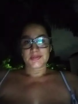 Snapshot of keilymadam chatting on May 18, 4:07 am keilymadam online show from May 18, 4:07 am