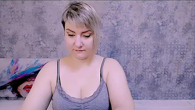 Djullia online show from September 18, 5:42 am