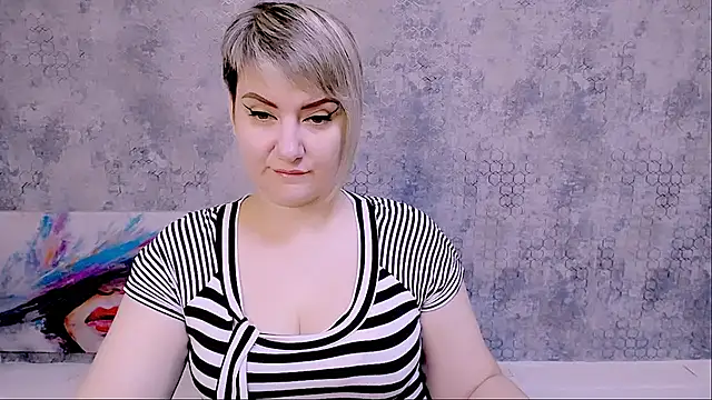 Djullia online show from September 25, 5:11 am