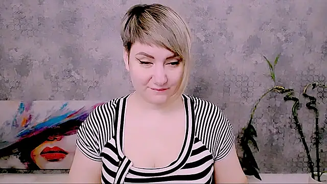 Djullia online show from February 9, 7:23 am