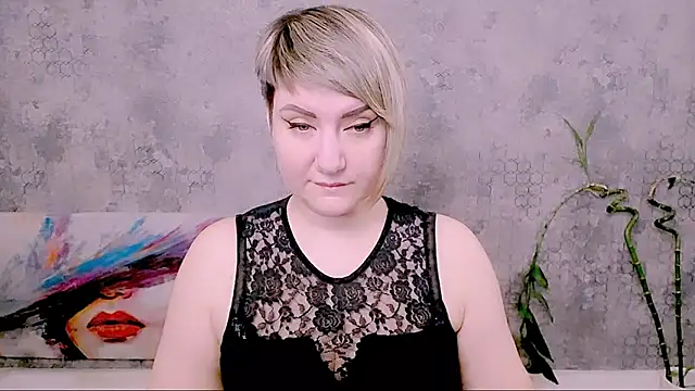 Djullia online show from February 15, 6:10 am