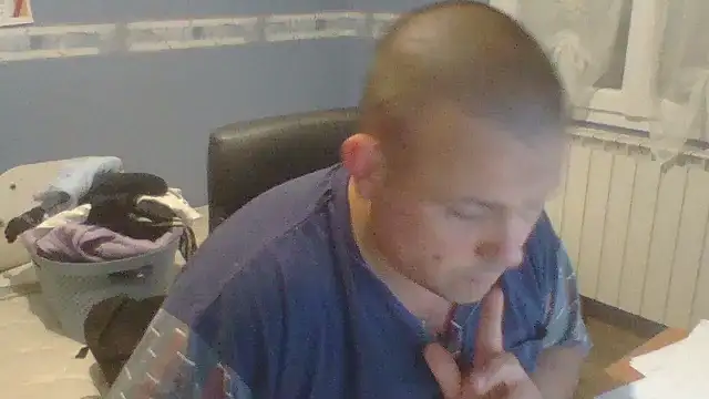 manubm03 online show from October 10, 11:42 am