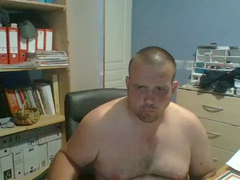 manubm03 online show from July 19, 4:54 pm