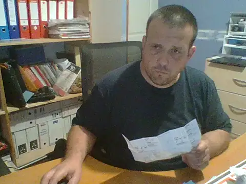 manubm03 online show from August 7, 12:07 pm