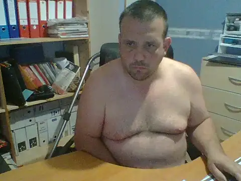 manubm03 online show from August 8, 6:04 am