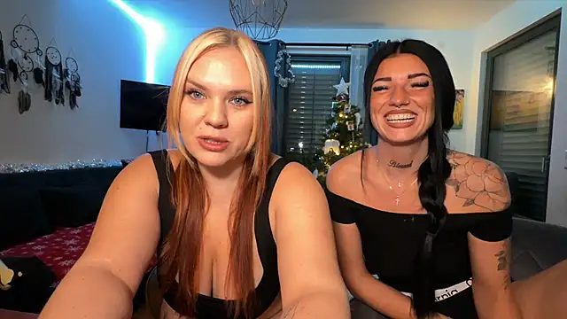 Snapshot of AnjaAmelia chatting on December 20, 7:54 pm AnjaAmelia online show from December 20, 7:54 pm