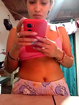 annie-19 online show from January 23, 6:35 pm