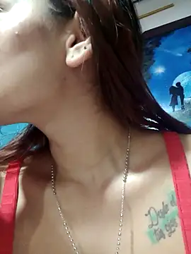 annie-19 online show from February 15, 7:50 pm