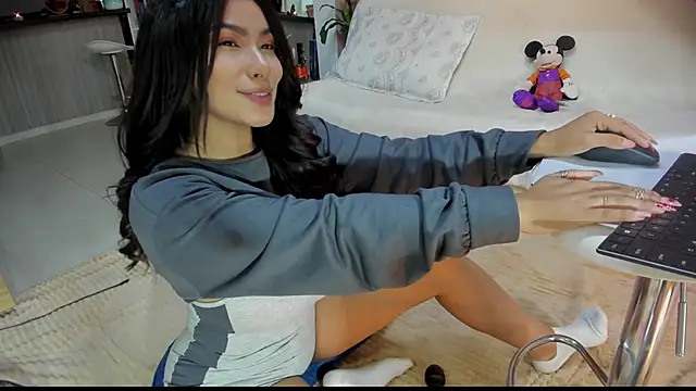 CelesteBreedlove online show from February 7, 6:56 pm