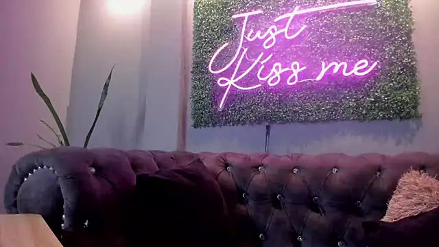 Snapshot of nilosolem chatting on January 27, 12:26 pm nilosolem online show from January 27, 12:26 pm