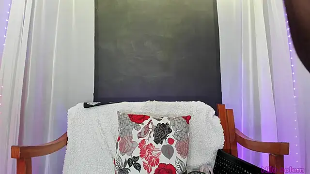 Snapshot of nilosolem chatting on March 1, 5:16 pm nilosolem online show from March 1, 5:16 pm