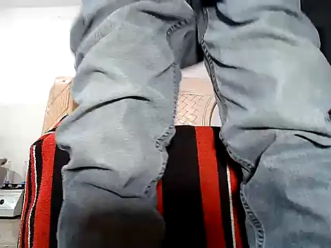 Snapshot of manan28 chatting on November 11, 11:43 am manan28 online show from November 11, 11:43 am