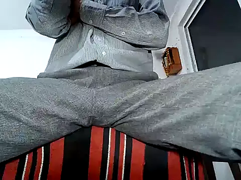 Snapshot of manan28 chatting on January 8, 12:29 pm manan28 online show from January 8, 12:29 pm