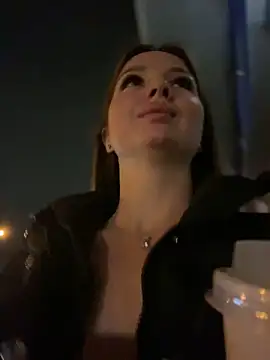 KrisMagnoly online show from October 9, 4:38 pm