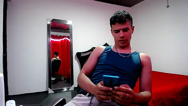 Snapshot of Deiby_casas chatting on January 17, 12:53 am Deiby casas online show from January 17, 12:53 am