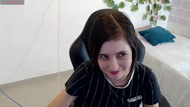 Snapshot of tania_sweet__ chatting on January 17, 7:05 pm tania sweet online show from January 17, 7:05 pm