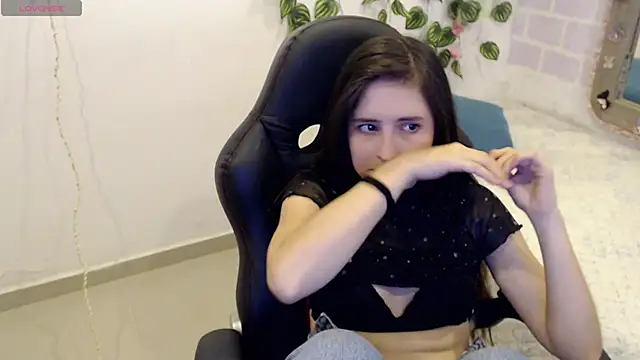 Snapshot of tania_sweet__ chatting on February 15, 5:39 pm tania sweet online show from February 15, 5:39 pm
