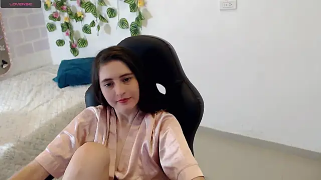 Snapshot of tania_sweet__ chatting on March 22, 6:58 pm tania sweet online show from March 22, 6:58 pm