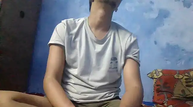 Snapshot of devilsweapon chatting on February 14, 6:19 pm devilsweapon online show from February 14, 6:19 pm